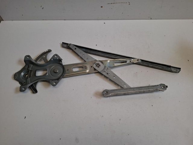 bontott TOYOTA PRIUS Jobb első Ablakemelő Szerkezet (Elektromos)