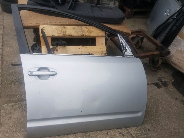 bontott TOYOTA PRIUS Jobb első Ajtó (Üres lemez)