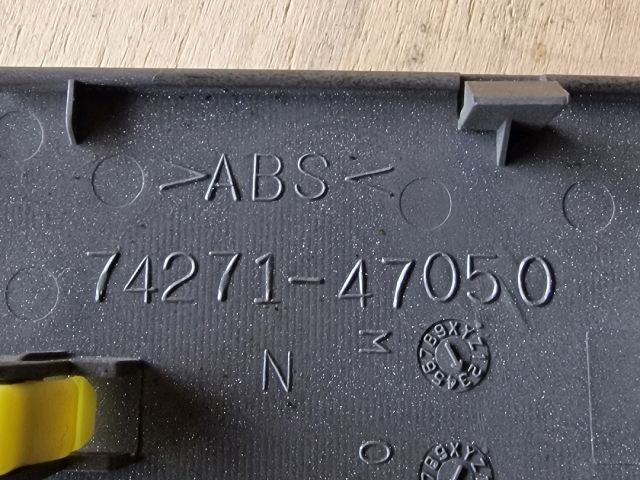 bontott TOYOTA PRIUS Jobb első Ajtóbehúzó