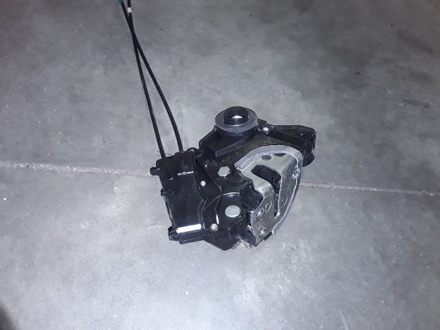 bontott TOYOTA PRIUS Jobb első Ajtózár