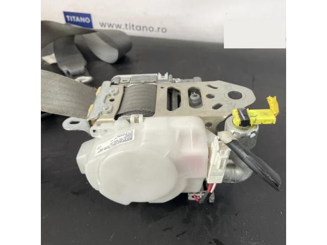 bontott TOYOTA PRIUS Jobb első Biztonsági Öv