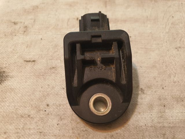 bontott TOYOTA PRIUS Jobb első Oldal Ütközés Érzékelő