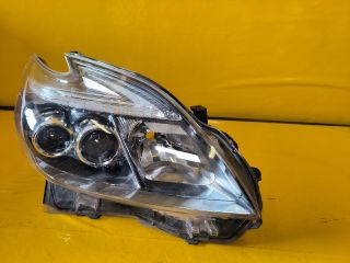 bontott TOYOTA PRIUS Jobb Fényszóró