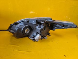 bontott TOYOTA PRIUS Jobb Fényszóró