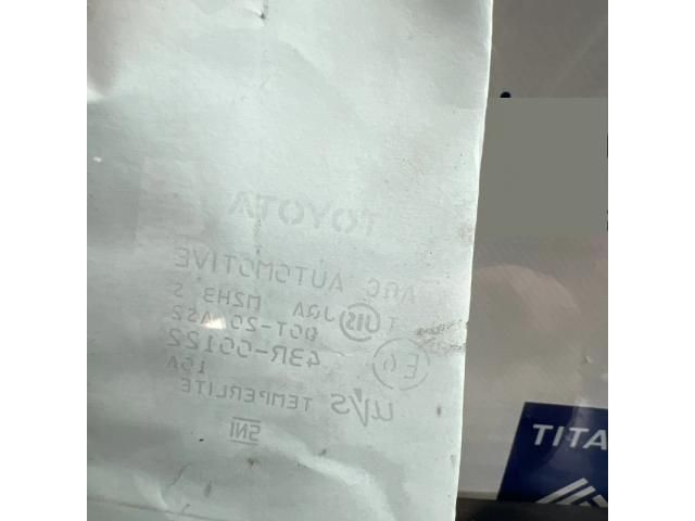 bontott TOYOTA PRIUS Jobb hátsó Ablak