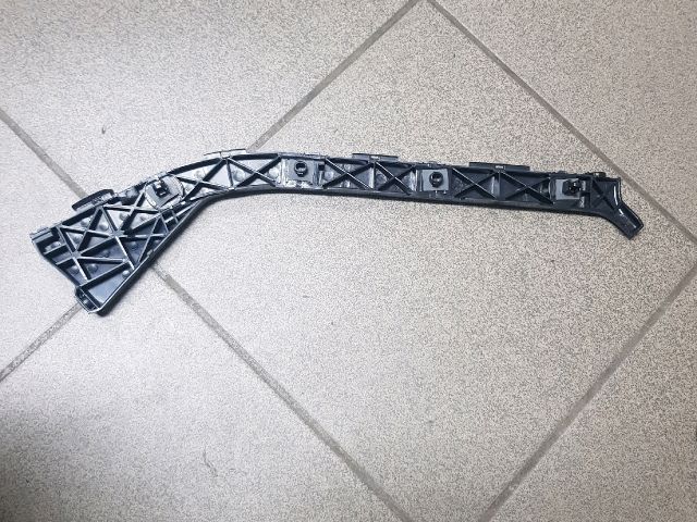 bontott TOYOTA PRIUS Jobb hátsó Lökhárító Tartó (Műanyag)