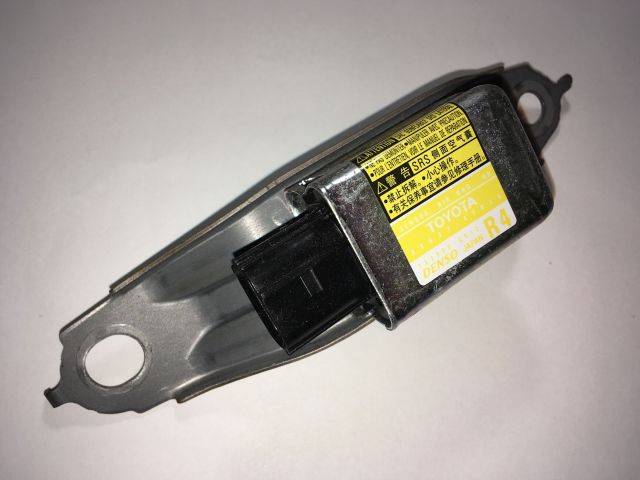 bontott TOYOTA PRIUS Jobb hátsó Oldal Ütközés Érzékelő