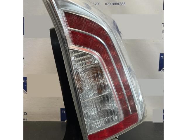 bontott TOYOTA PRIUS Jobb Külső Hátsó Lámpa