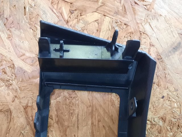 bontott TOYOTA PRIUS Jobb Szellőző Keret