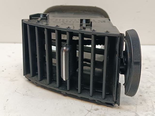 bontott TOYOTA PRIUS Jobb Szellőző