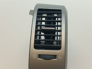 bontott TOYOTA PRIUS Jobb Szellőző