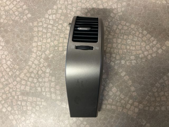 bontott TOYOTA PRIUS Jobb Szellőző