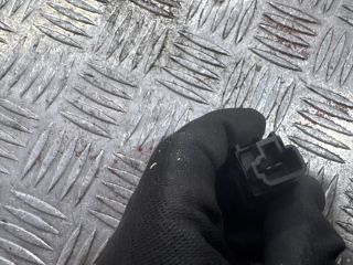 bontott TOYOTA PRIUS Kapcsoló (Magában)