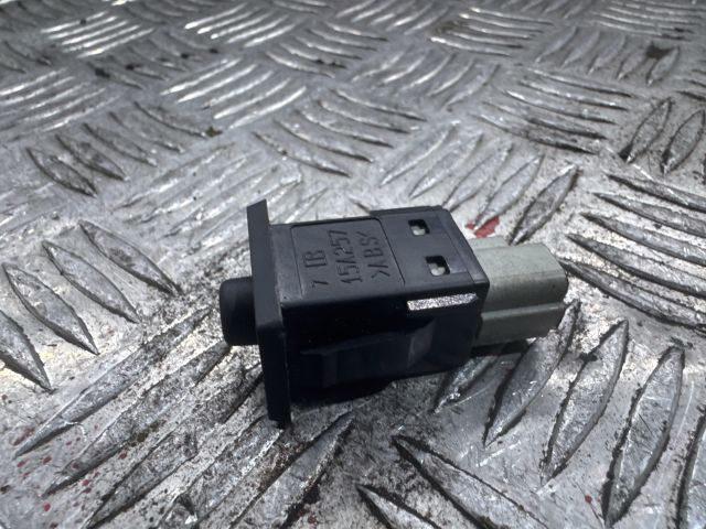 bontott TOYOTA PRIUS Kapcsoló (Magában)