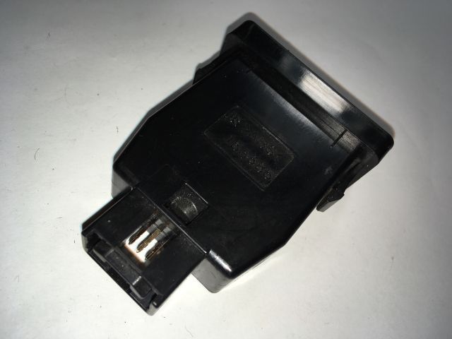 bontott TOYOTA PRIUS Kézifék Kapcsoló