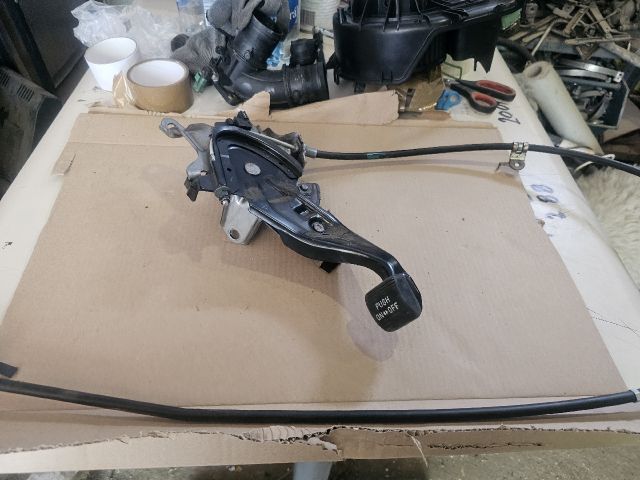 bontott TOYOTA PRIUS Kézifék Kar