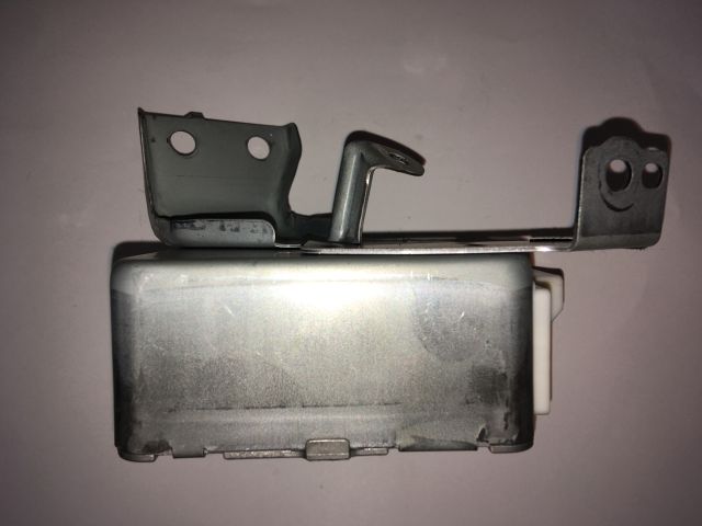 bontott TOYOTA PRIUS Kormánymű Elektronika