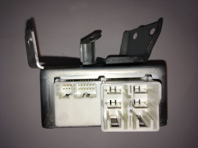 bontott TOYOTA PRIUS Kormánymű Elektronika