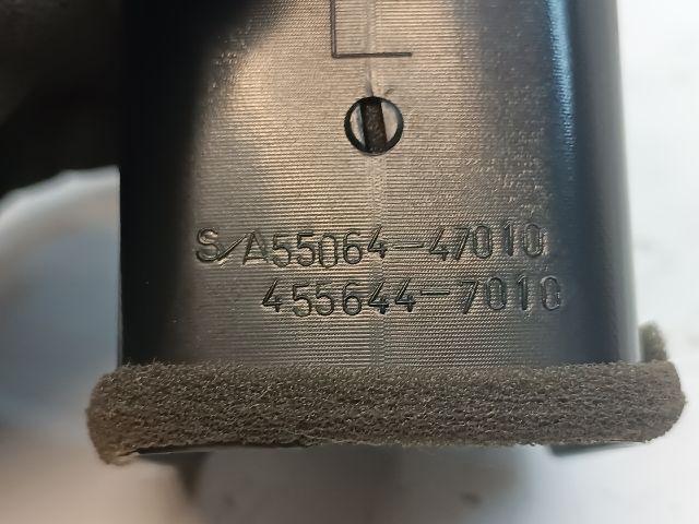 bontott TOYOTA PRIUS Középső Bal Szellőző