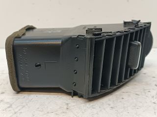 bontott TOYOTA PRIUS Középső Bal Szellőző