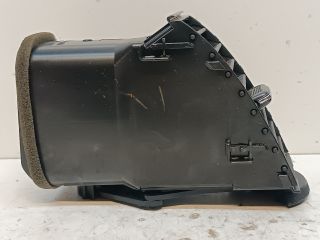 bontott TOYOTA PRIUS Középső Bal Szellőző