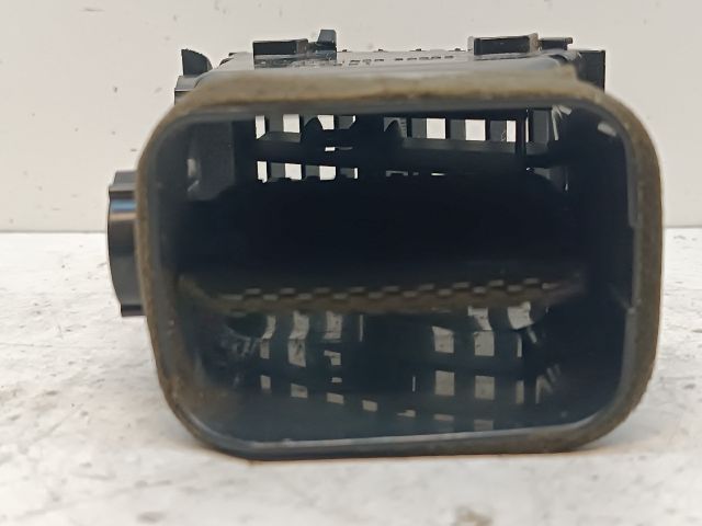 bontott TOYOTA PRIUS Középső Bal Szellőző