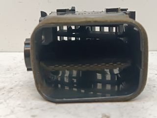 bontott TOYOTA PRIUS Középső Bal Szellőző