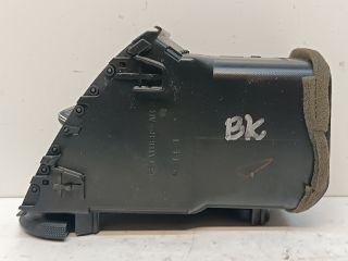 bontott TOYOTA PRIUS Középső Bal Szellőző