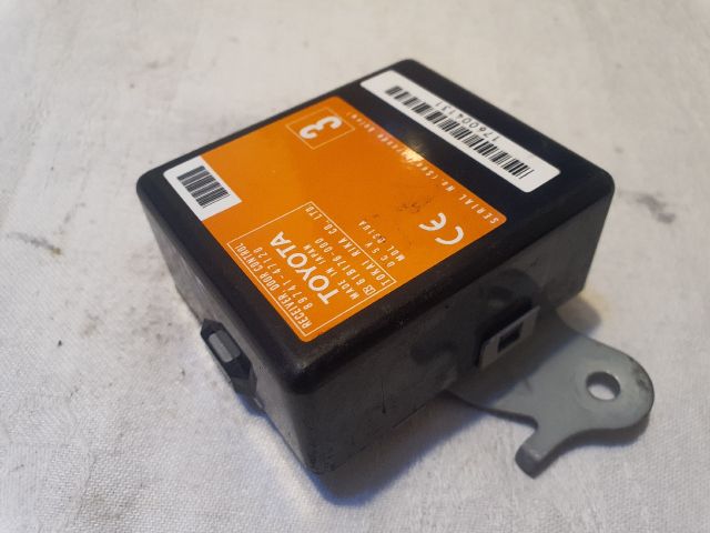 bontott TOYOTA PRIUS Központizár Elektronika