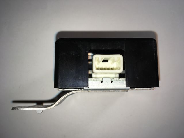 bontott TOYOTA PRIUS Központizár Elektronika