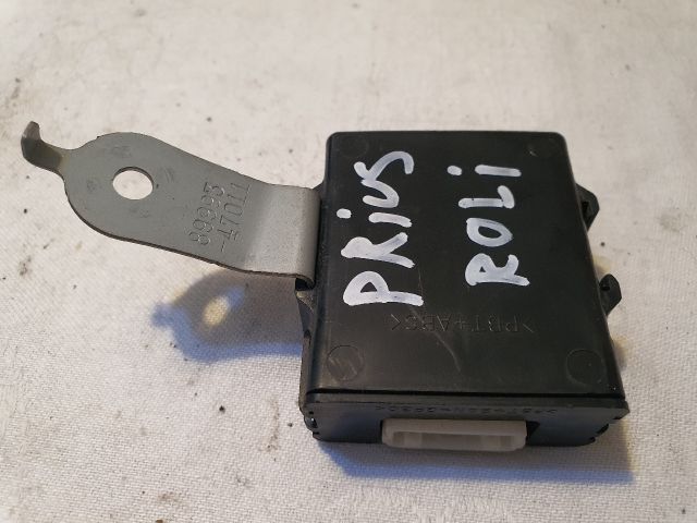 bontott TOYOTA PRIUS Központizár Elektronika