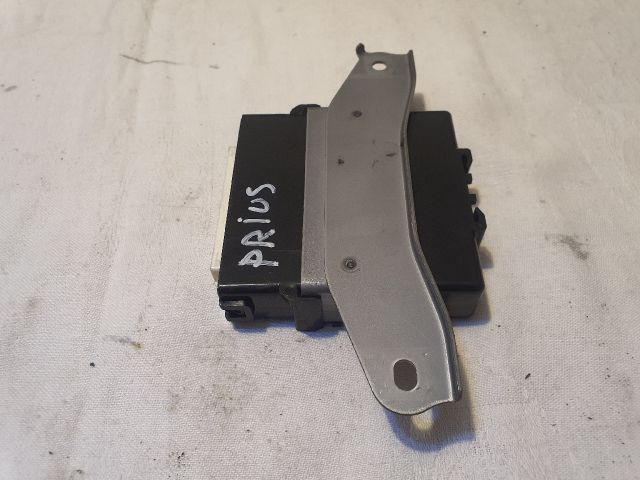 bontott TOYOTA PRIUS Kulcs Nélküli Nyitás Jeladó