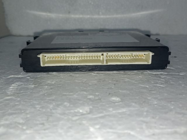 bontott TOYOTA PRIUS Kulcs Nélküli Nyitás Jeladó