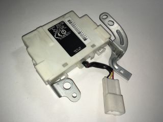 bontott TOYOTA PRIUS Kulcs Nélküli Nyitás Jeladó