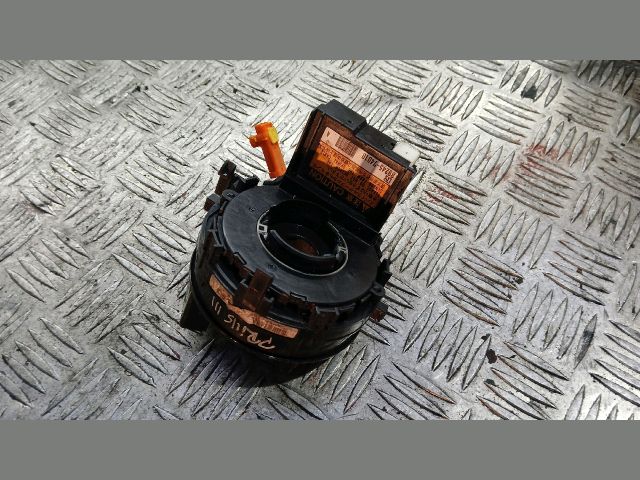 bontott TOYOTA PRIUS Légzsák Átvezető Szalagkábel