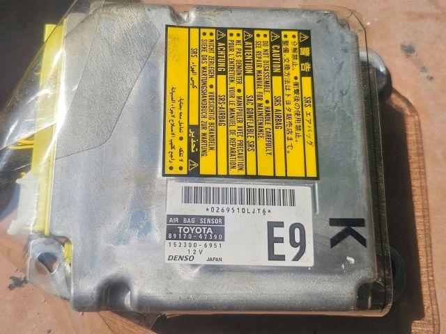 bontott TOYOTA PRIUS Légzsák Elektronika