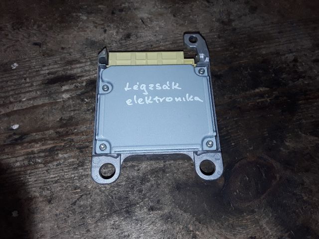 bontott TOYOTA PRIUS Légzsák Elektronika