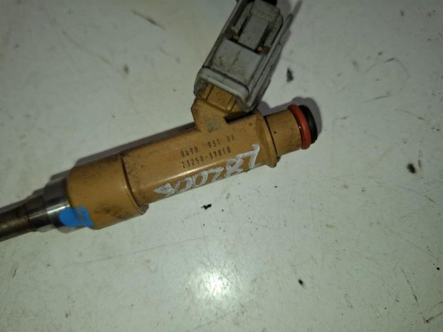 bontott TOYOTA PRIUS Porlasztó (1 db)