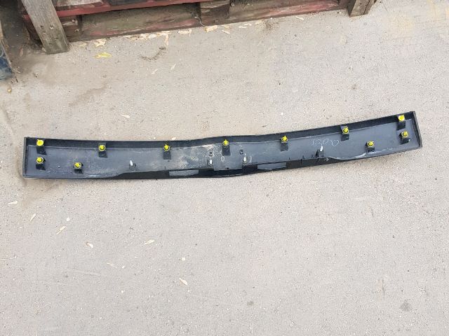 bontott TOYOTA PRIUS Rendszámtábla Világítás Keret