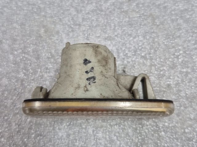 bontott TOYOTA PRIUS Sárvédő Irányjelző (Pozíciófüggetlen)