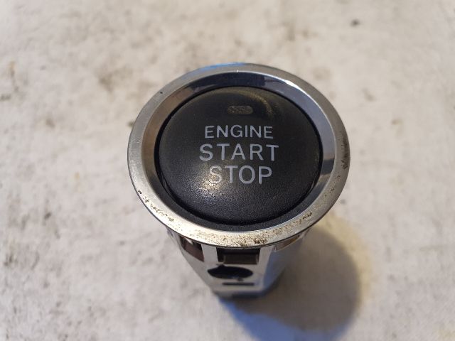 bontott TOYOTA PRIUS Start / Stop Indító Gomb