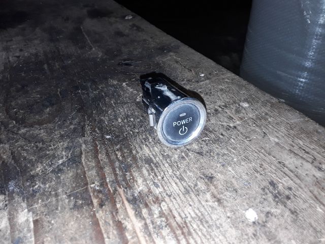 bontott TOYOTA PRIUS Start / Stop Indító Gomb