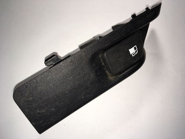 bontott TOYOTA PRIUS Tankajtó Nyitó Kar / Gomb