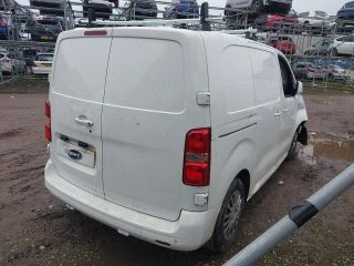bontott TOYOTA PROACE Generátor