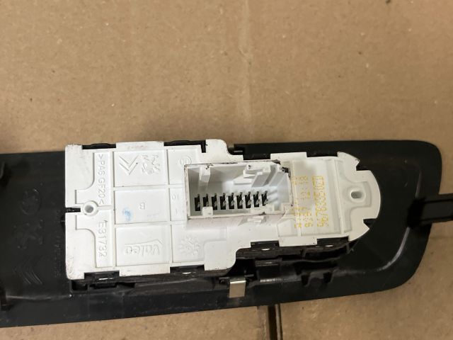 bontott TOYOTA PROACE Ablakemelő és Tükör Kapcsoló