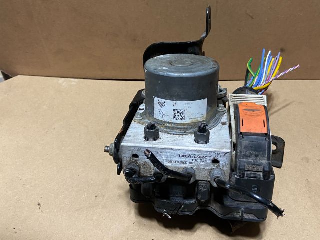 bontott TOYOTA PROACE CITY VERSO ABS Kocka