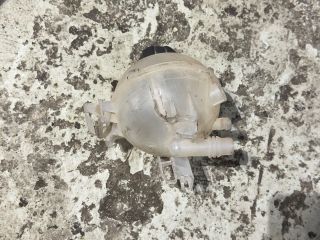 bontott TOYOTA PROACE CITY VERSO Kiegyenlítő Tartály