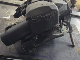 bontott TOYOTA PROACE CITY VERSO Légszűrő Ház