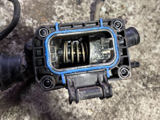 bontott TOYOTA PROACE CITY VERSO Termosztátház Csővel