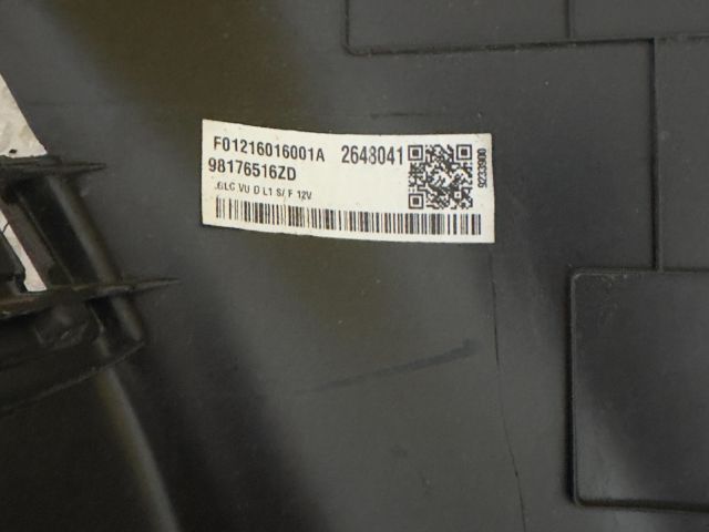 bontott TOYOTA PROACE CITY VERSO Bal hátsó Csomagtér Burkolat (Műanyag)